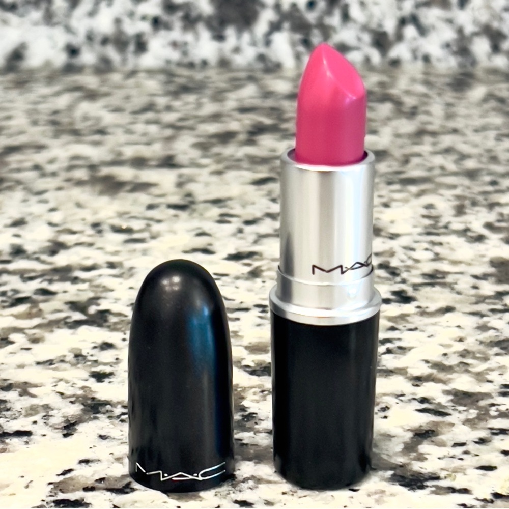 MAC Cosmetics Be Silly Lipstick